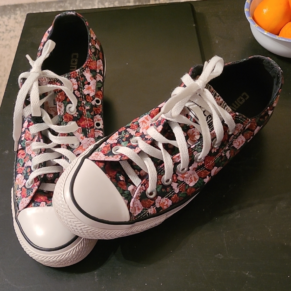 Converse Floral Print Sneakers - Black and Pink